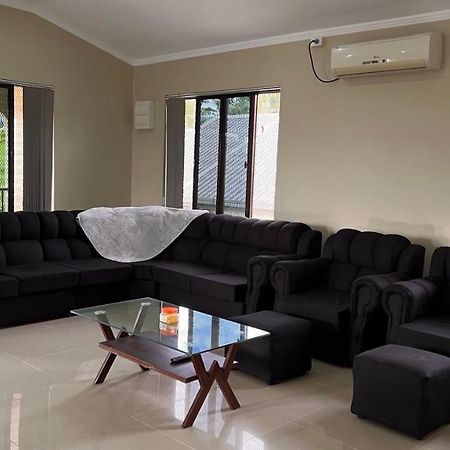 Welcome To Your Own Private Slice Of Paradise! Apartment Nadi Bagian luar foto